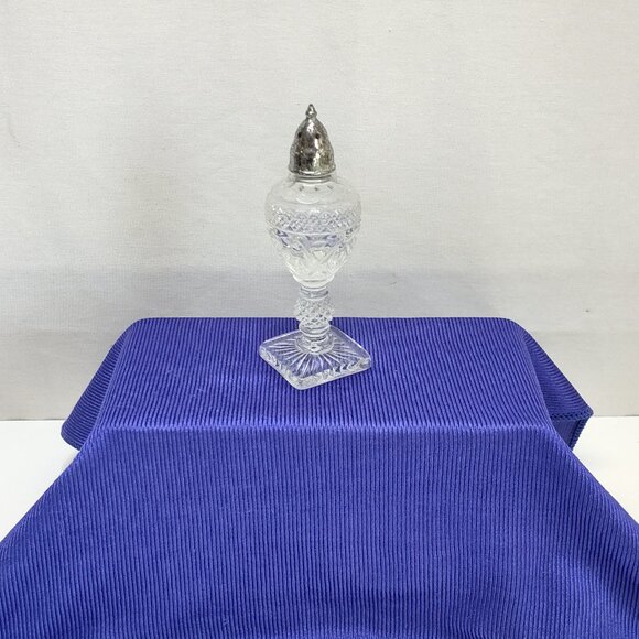Imperial Cape Cod Pattern Glass 5" Tall Shaker Silver-Plated Top Elegant Design - Picture 3 of 5